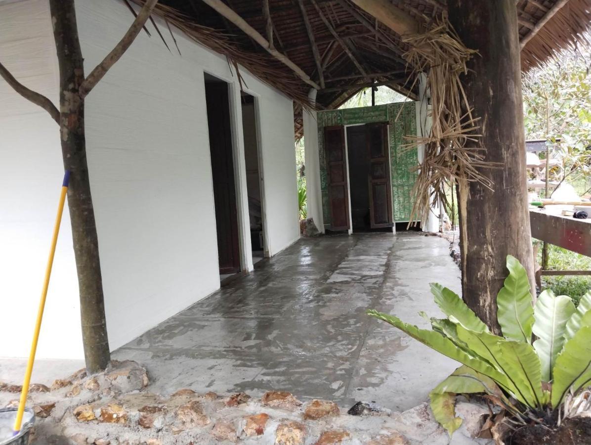 Baan Farang Homestay Phra Saeng Ban Nam Dam Zewnętrze zdjęcie